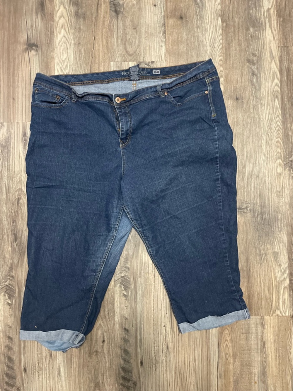 Faded Glory Dark Blue Cropped Denim Capri Jeans